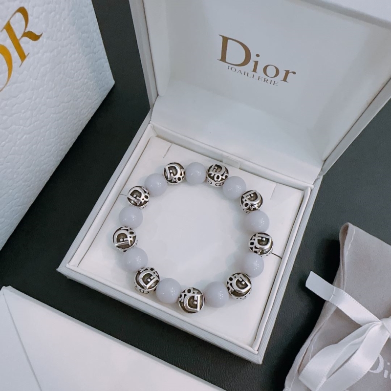 chr1st1an D10r bracelets